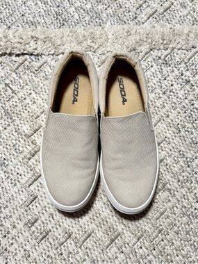 Soda Hike Slip-On Fashion Sneakers